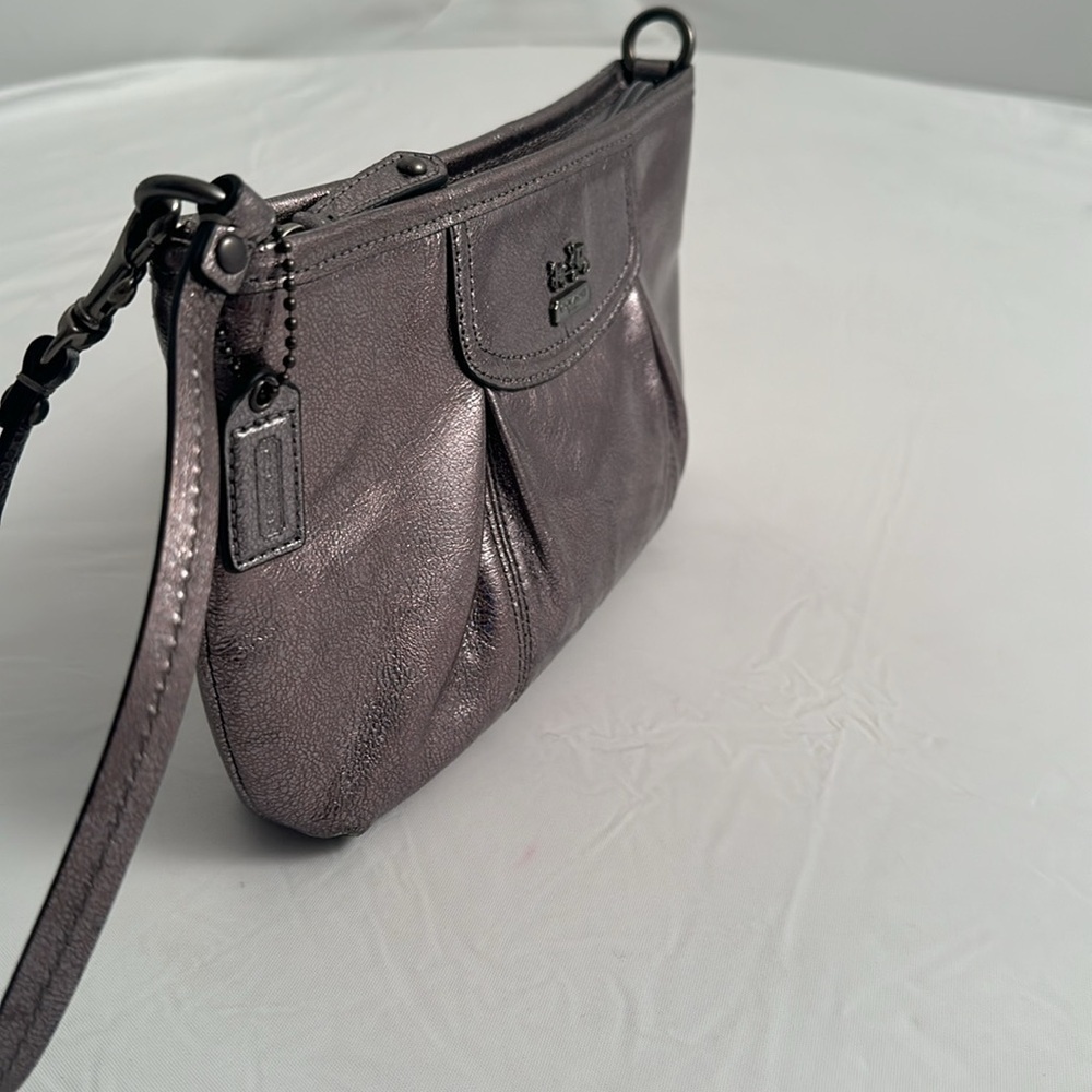 Coach Madison large metallic pewter leather wristlet or clutch evening bag - Picture 4 of 8
